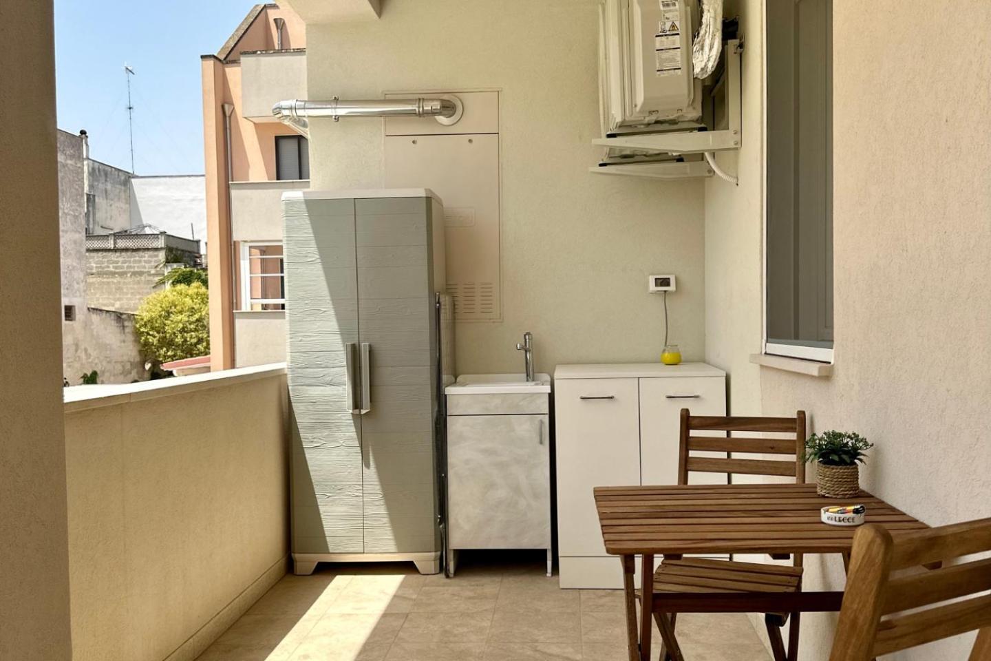 Belloluogohouse, Bilocale Luminoso Vicino Al Centro Storico Con Posto Auto Lecce Exteriör bild