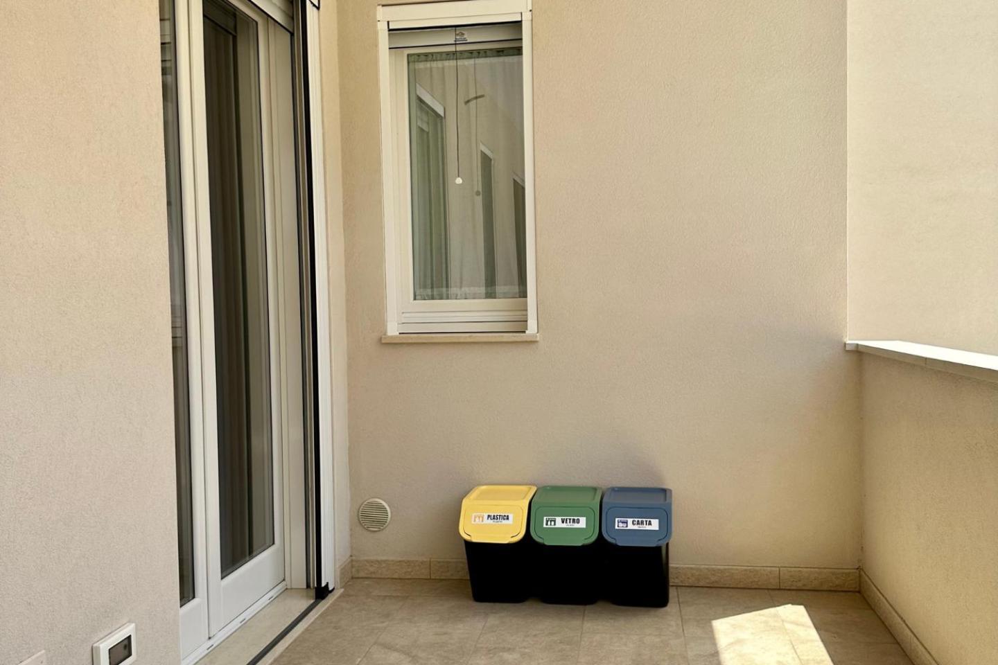 Belloluogohouse, Bilocale Luminoso Vicino Al Centro Storico Con Posto Auto Lecce Exteriör bild